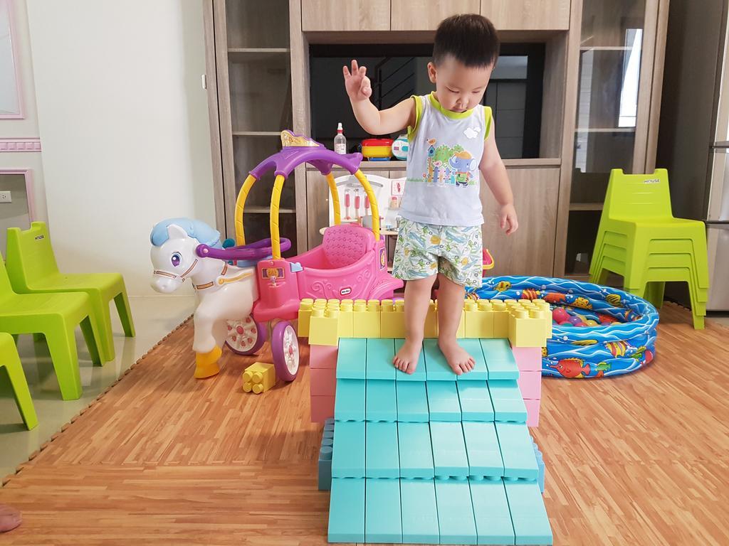 Childlike Innocence Homestay Hualien City Exterior photo